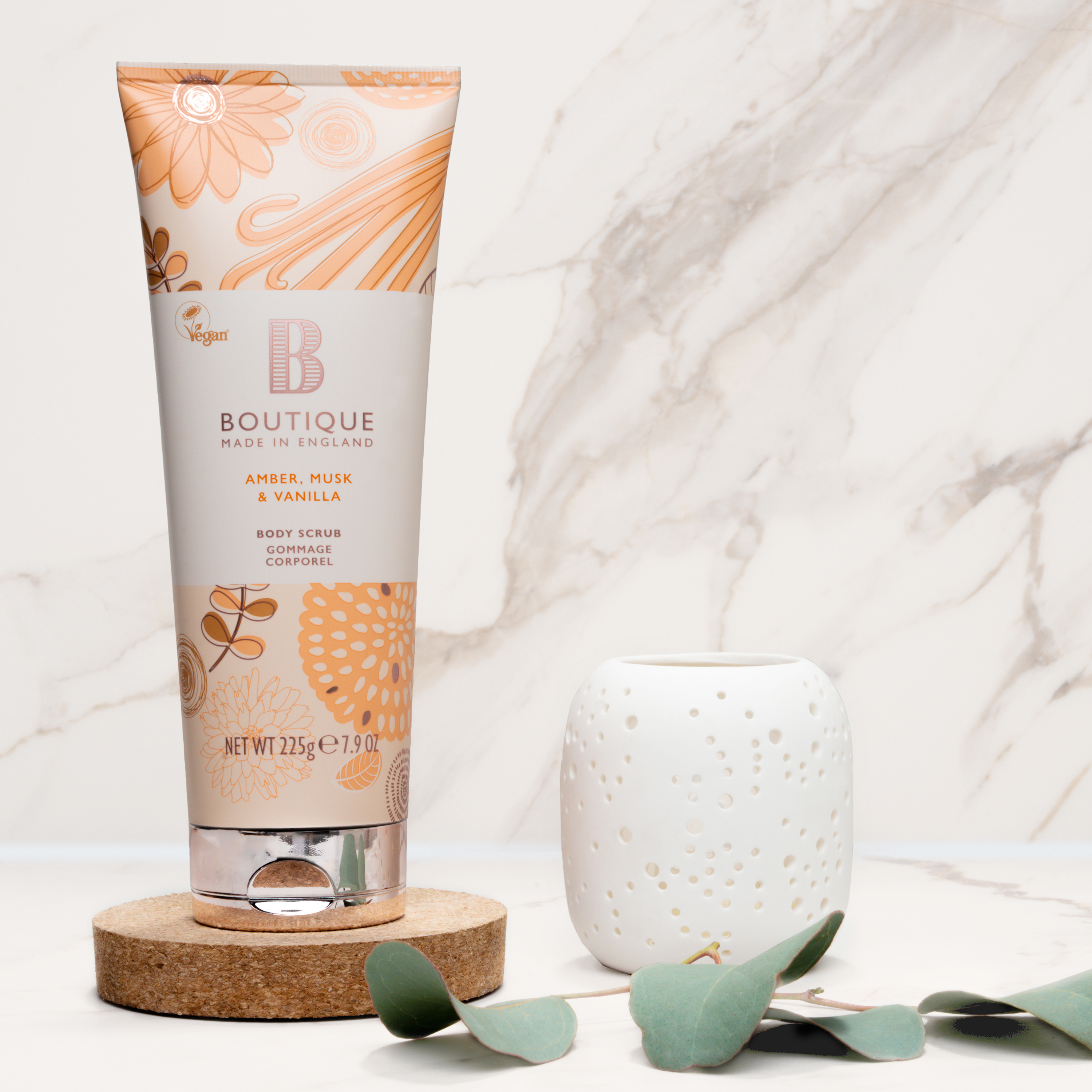 Body scrub Amber, Musk and Vanilla 225ml